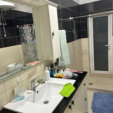 Andis House Homestay Tirana