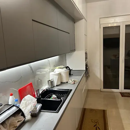 Andis House Tirana